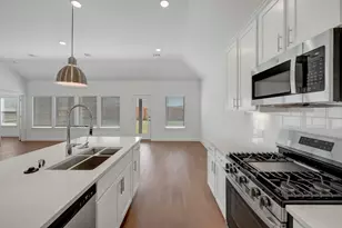 16823 Zavala Wy, Montgomery, TX 77316 - Photo 4