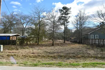 1061 Road 5005, Cleveland, TX 77327 - Photo 8