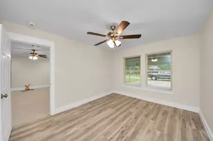 10521 Chesterfield Dr, Houston, TX 77051 - Photo 24