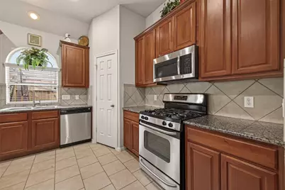 13719 Saxony Drive, Sugar Land, TX 77498 - Photo 14