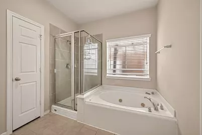 13719 Saxony Drive, Sugar Land, TX 77498 - Photo 24