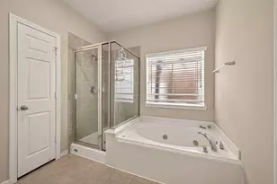 13719 Saxony Dr, Sugar Land, TX 77498 - Photo 24