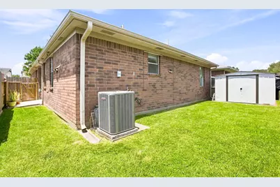 2910 Greenvalley Trail Drive, Katy, TX 77449 - Photo 18