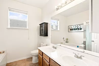 2910 Greenvalley Trail Drive, Katy, TX 77449 - Photo 12