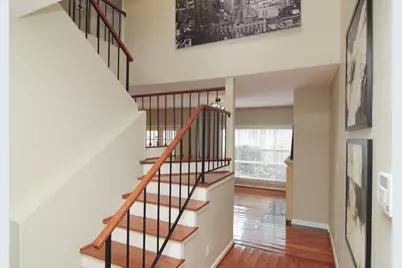 1300 Augusta Drive #32, Houston, TX 77057 - Photo 2