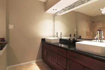 1300 Augusta Drive #32, Houston, TX 77057 - Photo 12