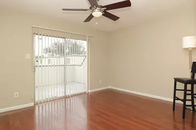 1300 Augusta Drive #32, Houston, TX 77057 - Photo 10