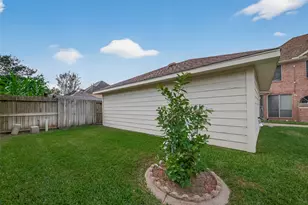2103 5 Iron Dr, Houston, TX 77089 - Photo 48
