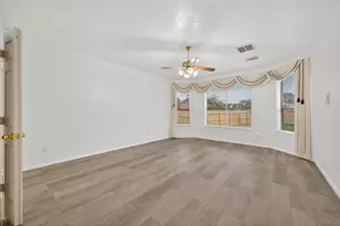 2103 5 Iron Dr, Houston, TX 77089 - Photo 34