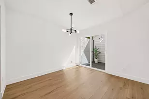 3615 Echo Grove Ln, Houston, TX 77043 - Photo 12