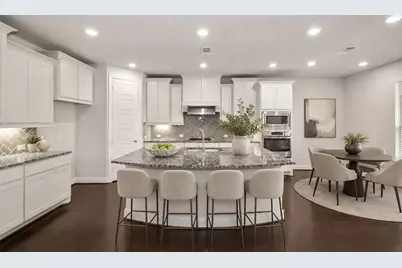 35 N Wheatleigh Drive, Tomball, TX 77375 - Photo 4