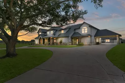 1913 Lundy Lane, Friendswood, TX 77546 - Photo 2