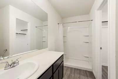 8213 Linda Vista Road, Houston, TX 77028 - Photo 14