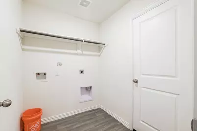 8213 Linda Vista Road, Houston, TX 77028 - Photo 16