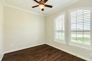 232 Creekside Ln, Lake Jackson, TX 77566 - Photo 16