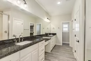 232 Creekside Ln, Lake Jackson, TX 77566 - Photo 22
