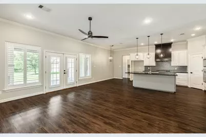 232 Creekside Lane, Lake Jackson, TX 77566 - Photo 6