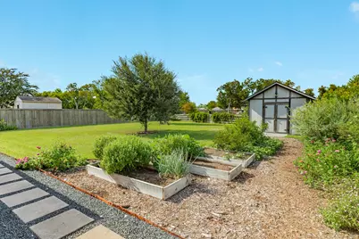 232 Creekside Lane, Lake Jackson, TX 77566 - Photo 30