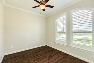 232 Creekside Lane, Lake Jackson, TX 77566 - Photo 16