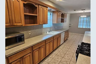 2701 Henderson Lane, Deer Park, TX 77536 - Photo 8