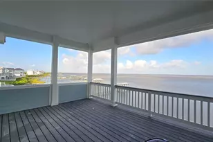 26638 Baywater Dr, Galveston, TX 77554 - Photo 4