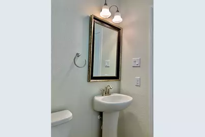 8604 Cedardale Park Drive, Houston, TX 77063 - Photo 14