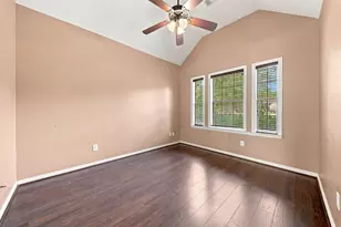 16104 McQueen Rd, Conroe, TX 77302 - Photo 6