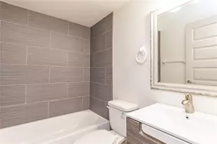 12633 Memorial Dr, Houston, TX 77024 - Photo 20