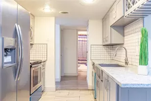 12633 Memorial Dr, Houston, TX 77024 - Photo 8