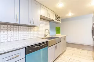 12633 Memorial Dr, Houston, TX 77024 - Photo 10