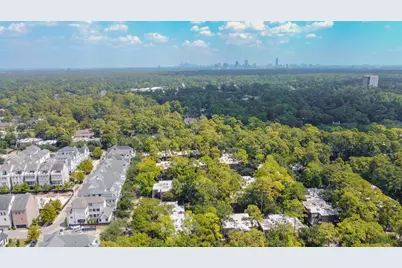 115 Litchfield Lane, Houston, TX 77024 - Photo 18