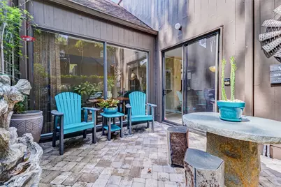 115 Litchfield Lane, Houston, TX 77024 - Photo 14