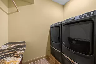 1524 Travis St, Columbus, TX 78934 - Photo 12