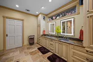 1524 Travis St, Columbus, TX 78934 - Photo 16