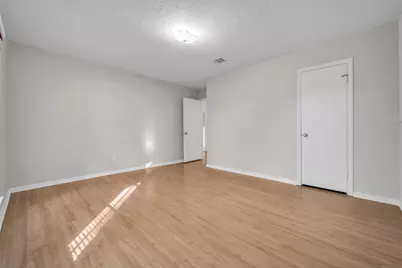 7015 Lacy Hill Drive, Houston, TX 77036 - Photo 30