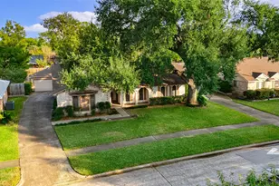 7015 Lacy Hill Dr, Houston, TX 77036 - Photo 48