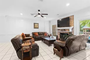 6315 Wimbledon Villas Dr, Spring, TX 77379 - Photo 16