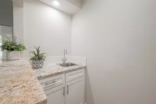 6107 Sanford Rd, Houston, TX 77096 - Photo 14