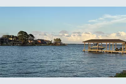 18821 Aquatic Drive, Houston, TX 77346 - Photo 2