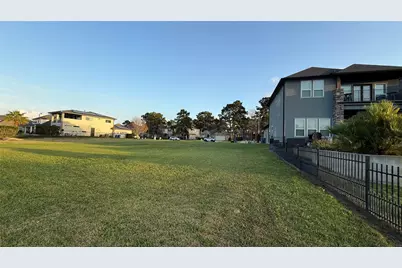 18821 Aquatic Drive, Houston, TX 77346 - Photo 38