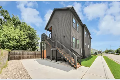801 E 32nd 1/2 Street #B, Houston, TX 77022 - Photo 28
