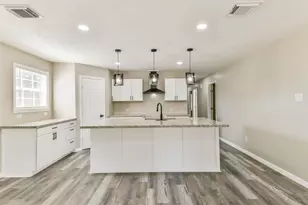 7929 Ritz St, Houston, TX 77028 - Photo 6