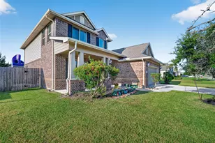 3219 Charles Pl, Mont Belvieu, TX 77523 - Photo 4