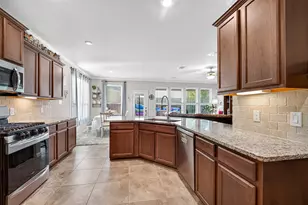 3219 Charles Pl, Mont Belvieu, TX 77523 - Photo 18