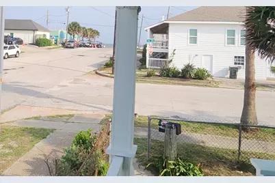 1725 18th Street, Galveston, TX 77550 - Photo 14