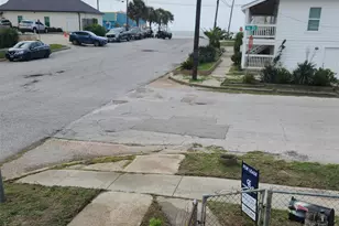 1725 18th St, Galveston, TX 77550 - Photo 6