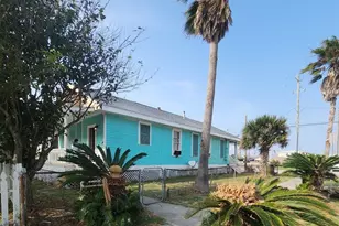 1725 18th St, Galveston, TX 77550 - Photo 4