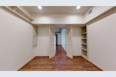 2100 Tanglewilde Street #482, Houston, TX 77063 - Photo 22