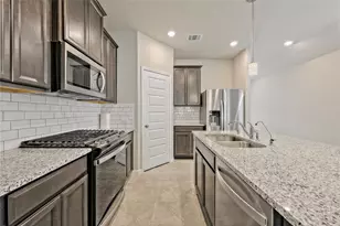 17502 Rosette Grass Dr, Conroe, TX 77385 - Photo 12