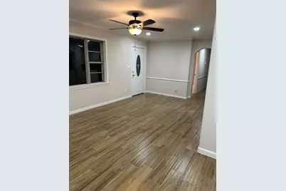 119 Lakewood Drive, Baytown, TX 77520 - Photo 10